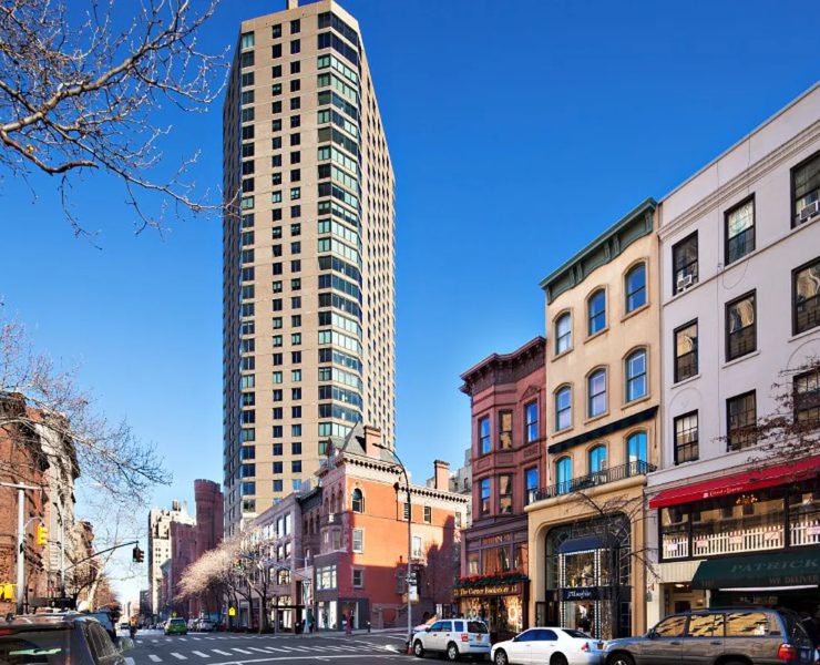 The hispanic Society Strike Philippe De Montebello